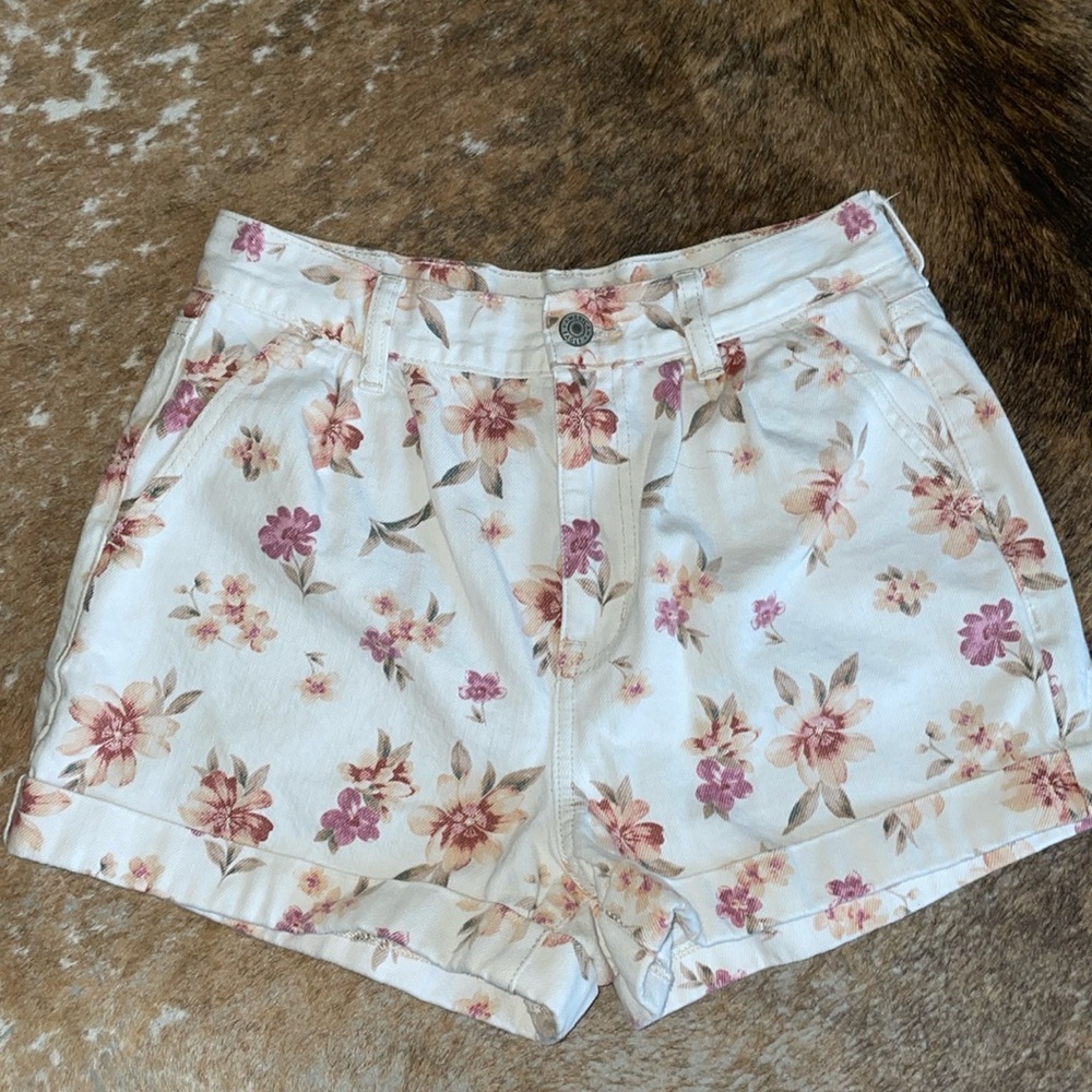American Eagle Floral Shorts